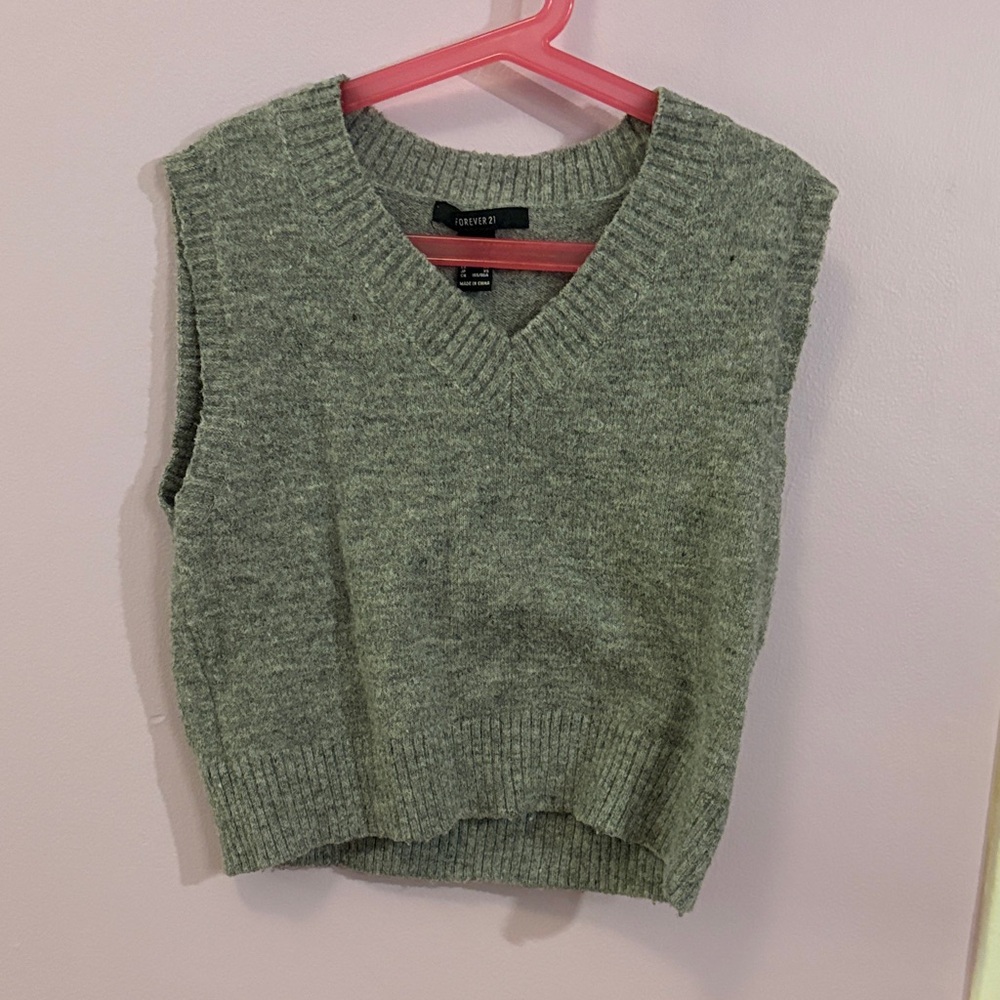 Forever 21 Heather Gray V-Neck Sweater Vest